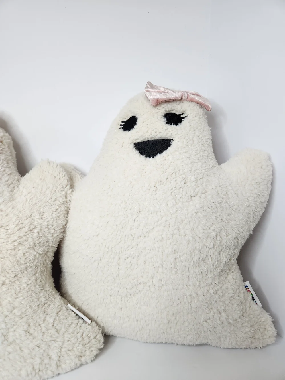 Novogratz Plush Cream Ghost Family Pillow Set - Mr. & Mrs. Ghost Halloween Decor